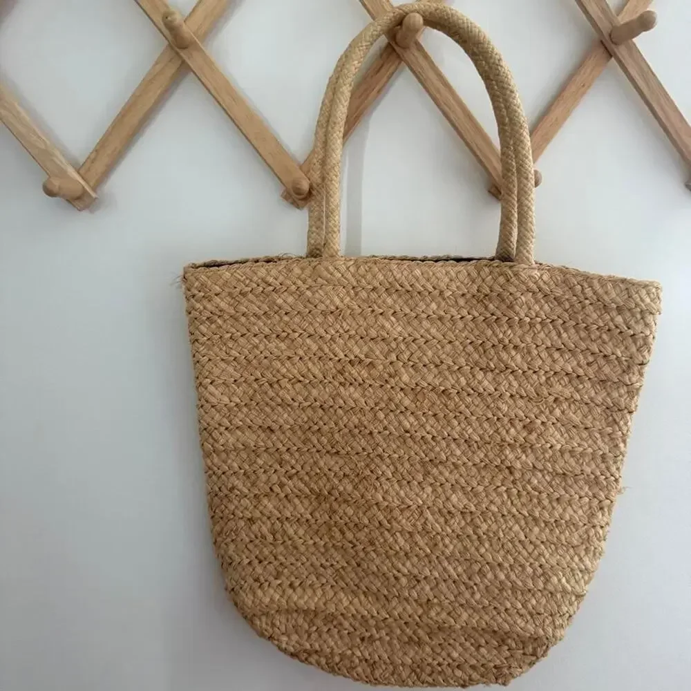 Natural jute tote bag with